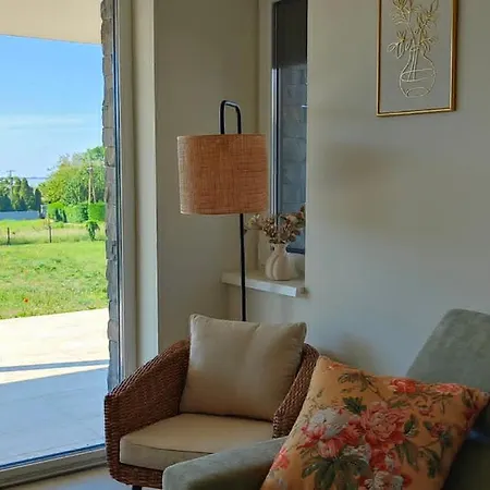 Almavirag Vendeghaz Apartmán