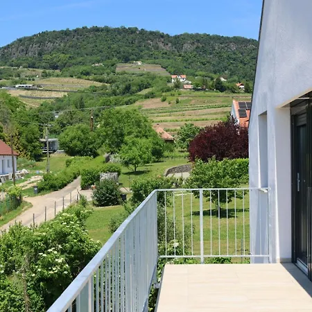 Apartmán Almavirag Vendeghaz *