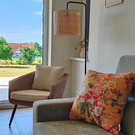 Almavirag Vendeghaz Apartmán *